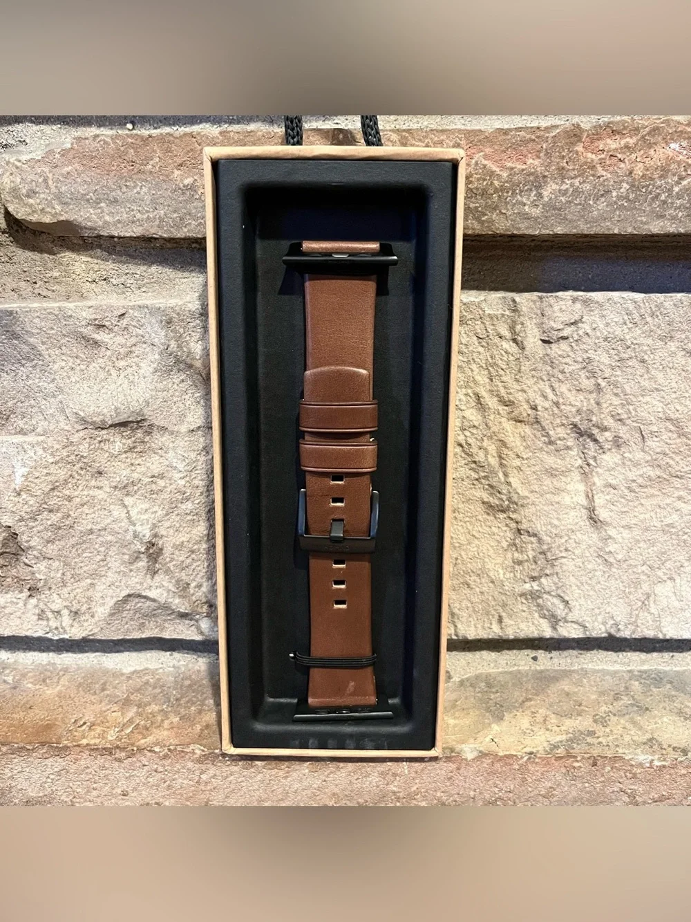 NOMAD Modern Strap Horween Leather for Apple Watch - Rustic Brown (44mm/42mm)